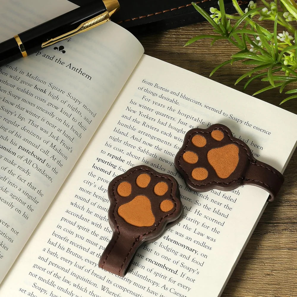 Vintage Magnetic Bookmark Dog Paw Magnetic Bookmark PU Leather Book Marker Page Marker With Engraved Logo Cute Convenient Book